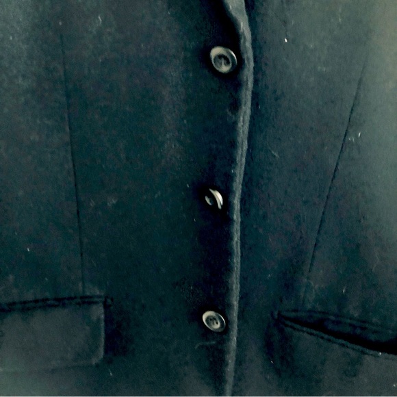 ProntoMondo Cashmere and Wool Three Button Blazer - Picture 7 of 16